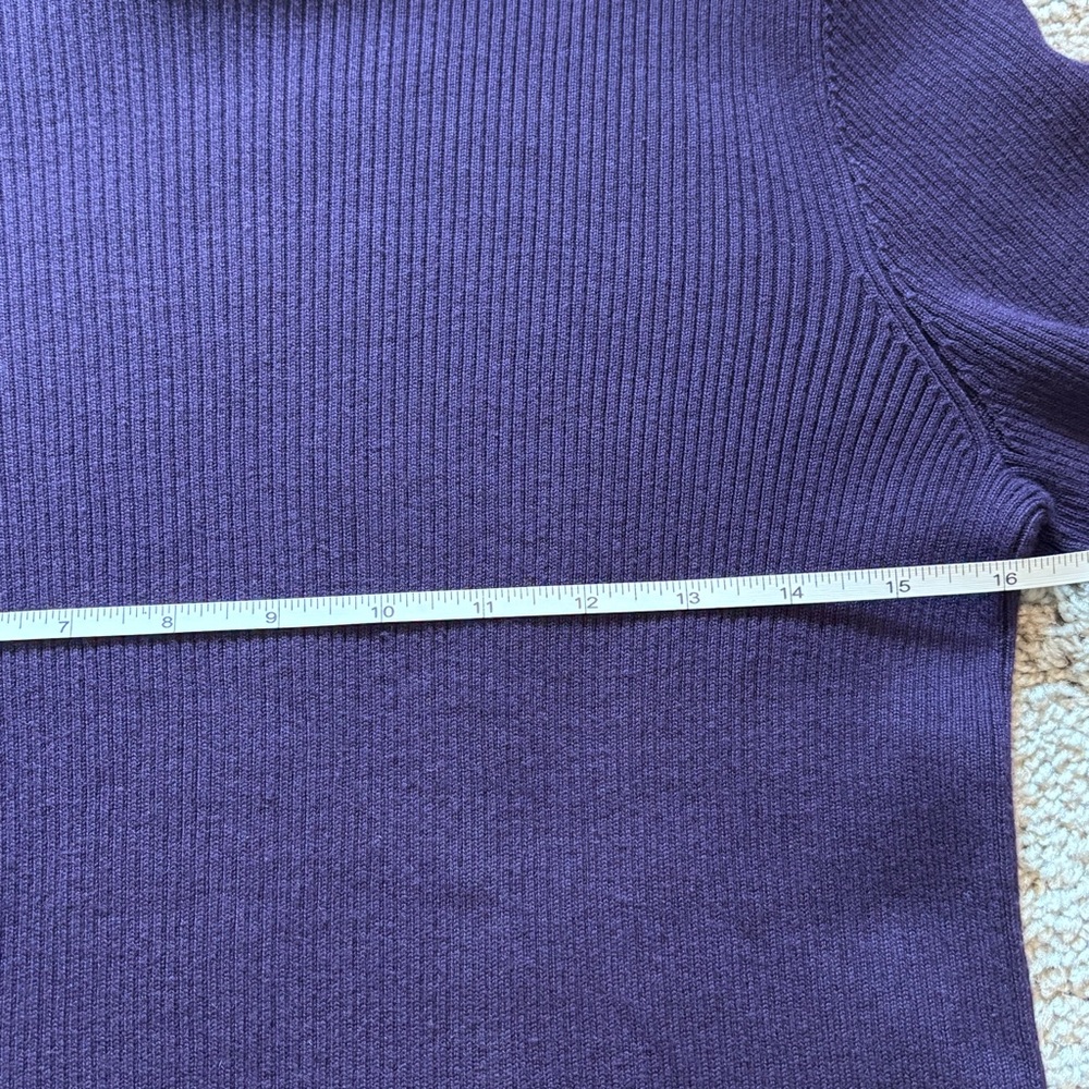 Lauren Ralph Lauren Deep Purple Turtleneck Sweater Women’s Medium Closet Staple - Picture 6 of 7